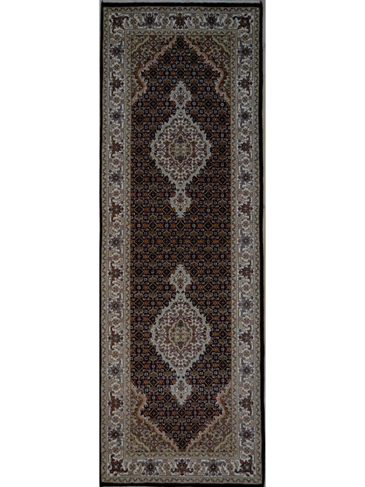 Indian Mahi hand knotted rug