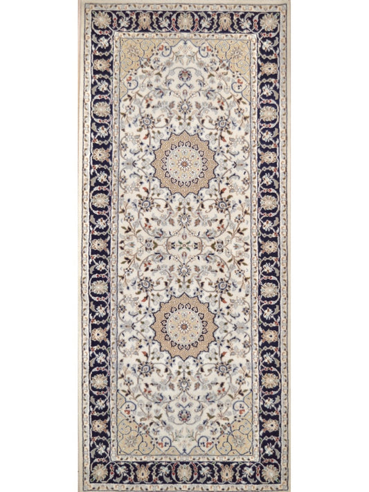 Indian Naeen hand knotted rug