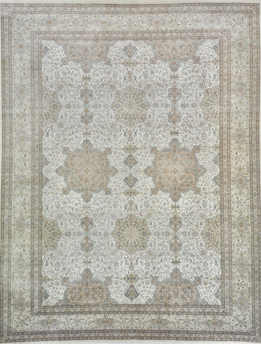 Pakistan 16/16 hand knotted rug 8x11