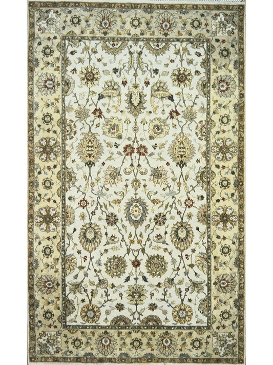 Persian Shiraz hand knotted rug 5x8