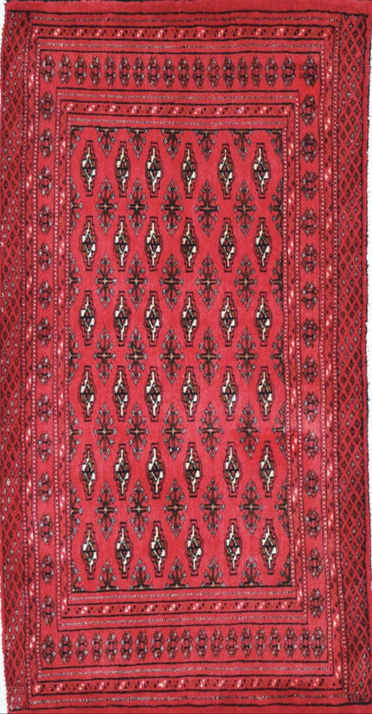Persian Balooch hand knotted rug 2'6x4'6