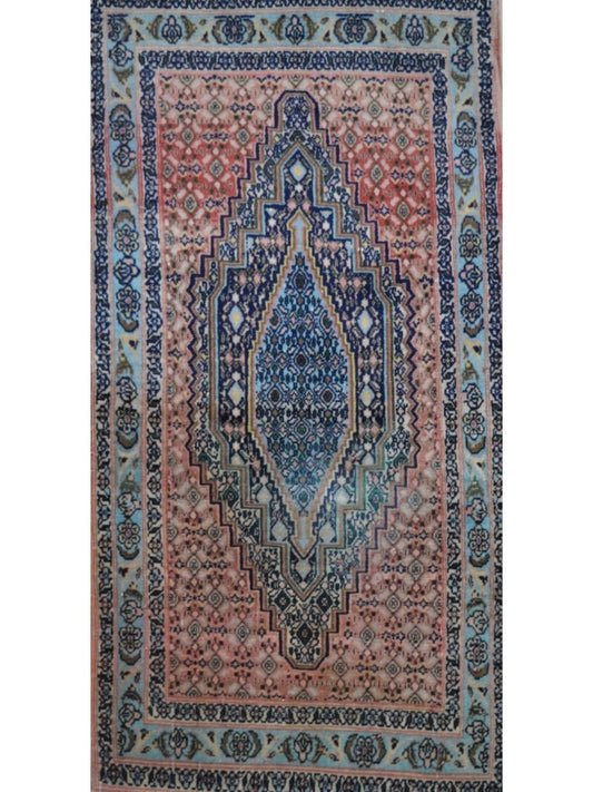 Persian Turkman hand knotted rug 2'6x4'6
