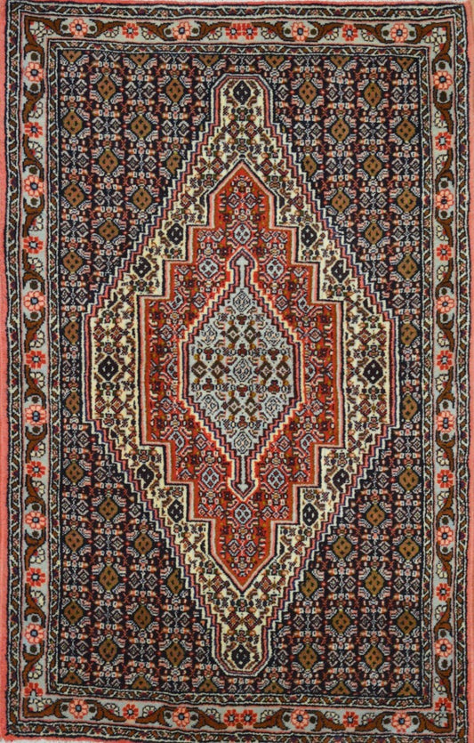 Persian Shiraz hand knotted rug 3x5