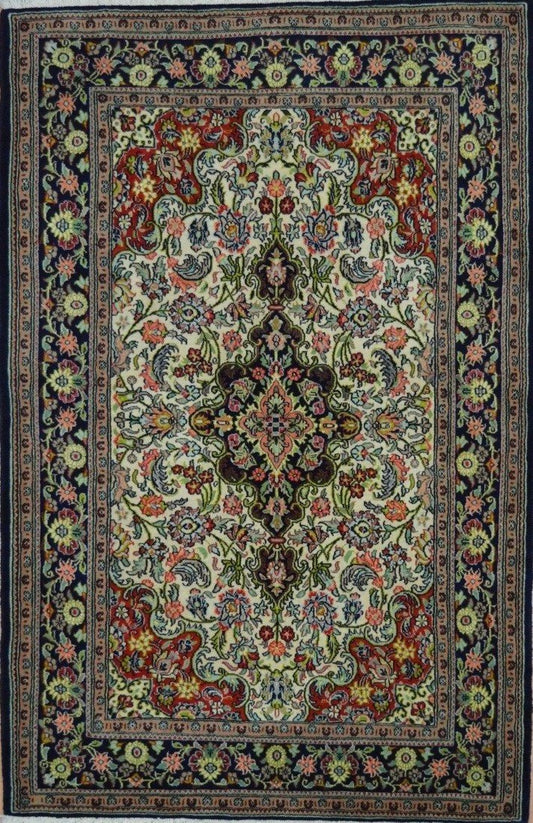 Persian HosseinAbad hand knotted rug 5x7