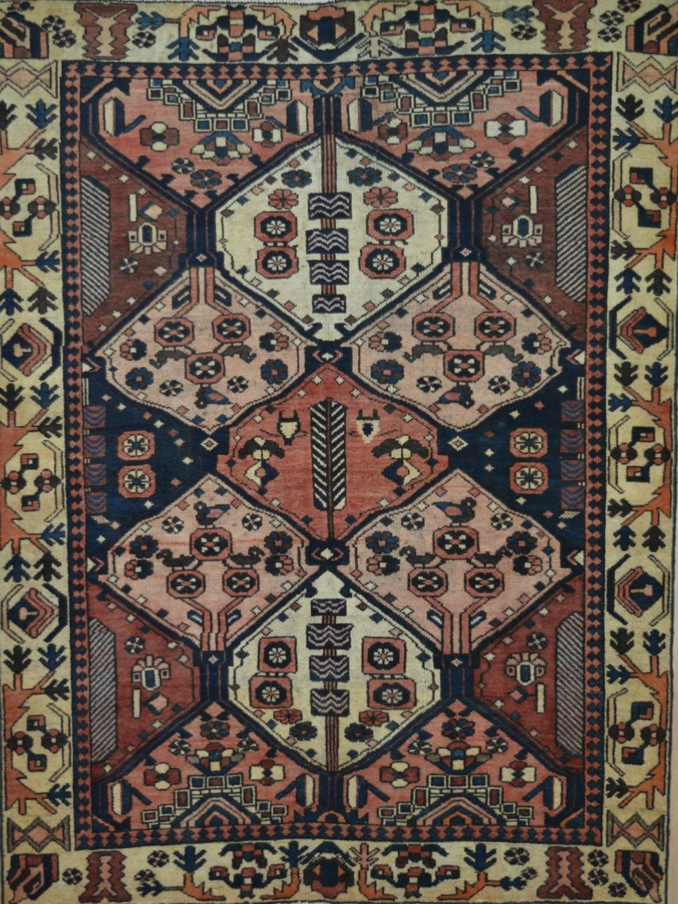 Persian Bakhtiari hand knotted rug 5x7