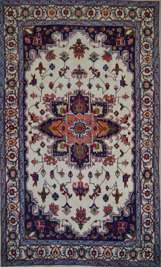 Persian Heriz hand knotted rug 5x7