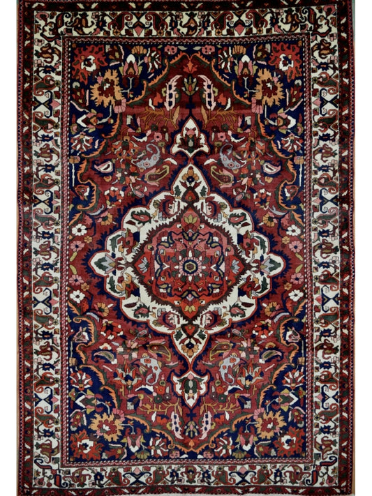 Persian Bakhtiari hand knotted rug 7x10