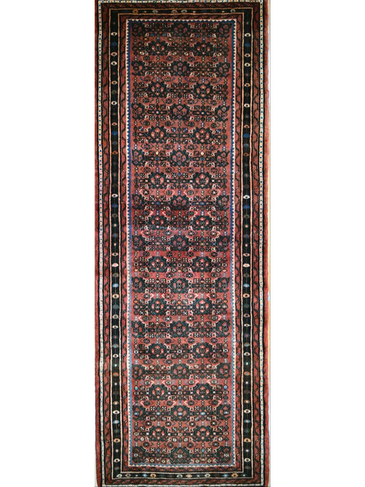 Persian Heriz hand knotted rug