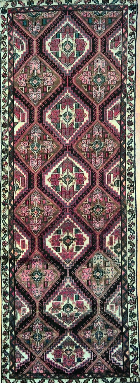 Persian Heriz hand knotted rug