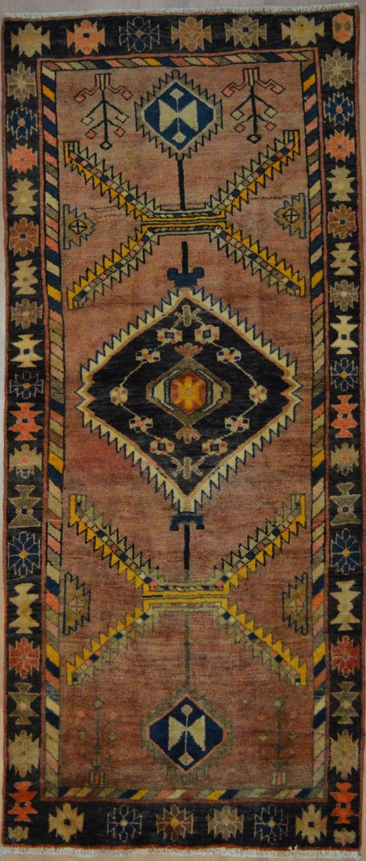 Persian Hamadan hand knotted rug