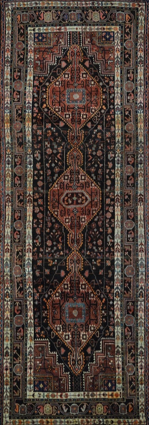 Persian Hamadan hand knotted rug