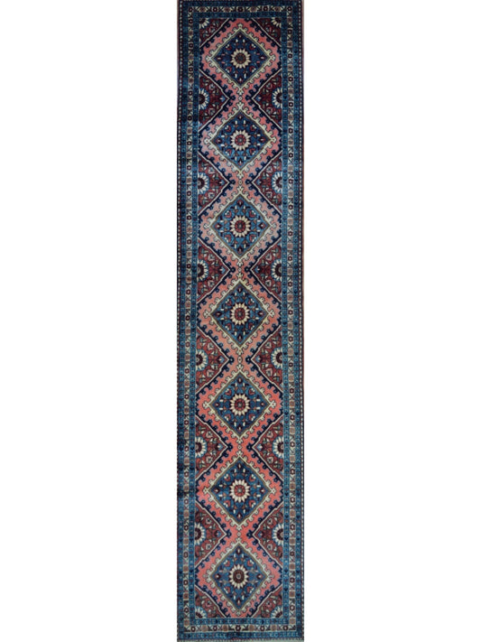 Persian Hamadan hand knotted rug