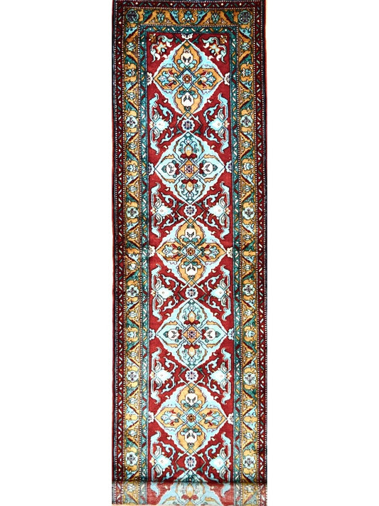 Persian Antique Heriz hand knotted rug
